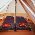 Luxe tent Salinko Glamping *