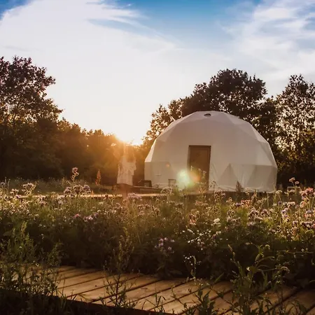 Salinko Glamping Letowo