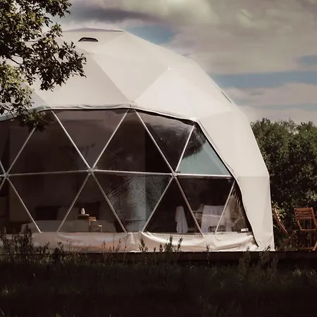 Salinko Glamping Campo de lujo Letowo