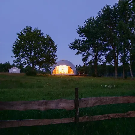 Salinko Glamping Campo de lujo Letowo