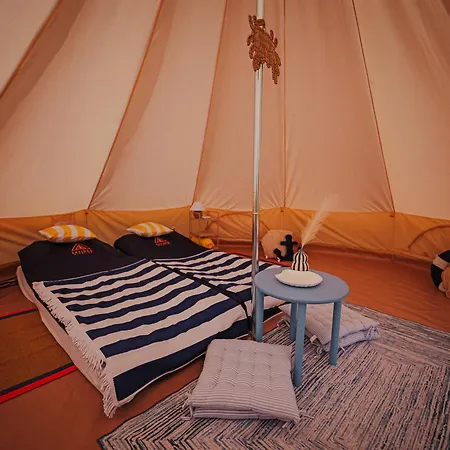 Salinko Glamping Campo de lujo Letowo